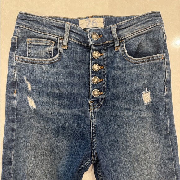 Free People Blue Denim Skinny Jean with Distressed Area's - Size 26 - Picture 3 of 4